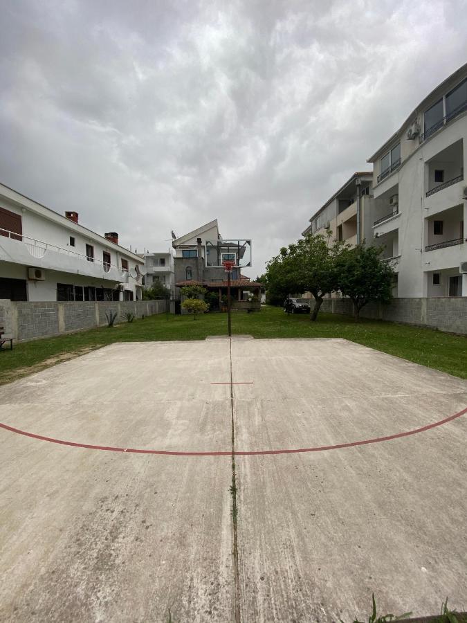 Apartments Toni Улцинь Экстерьер фото